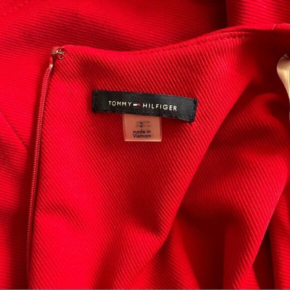 Tommy Hilfiger Red Twill Sleeveless Side Pocket Shift Dress - Picture 13 of 13